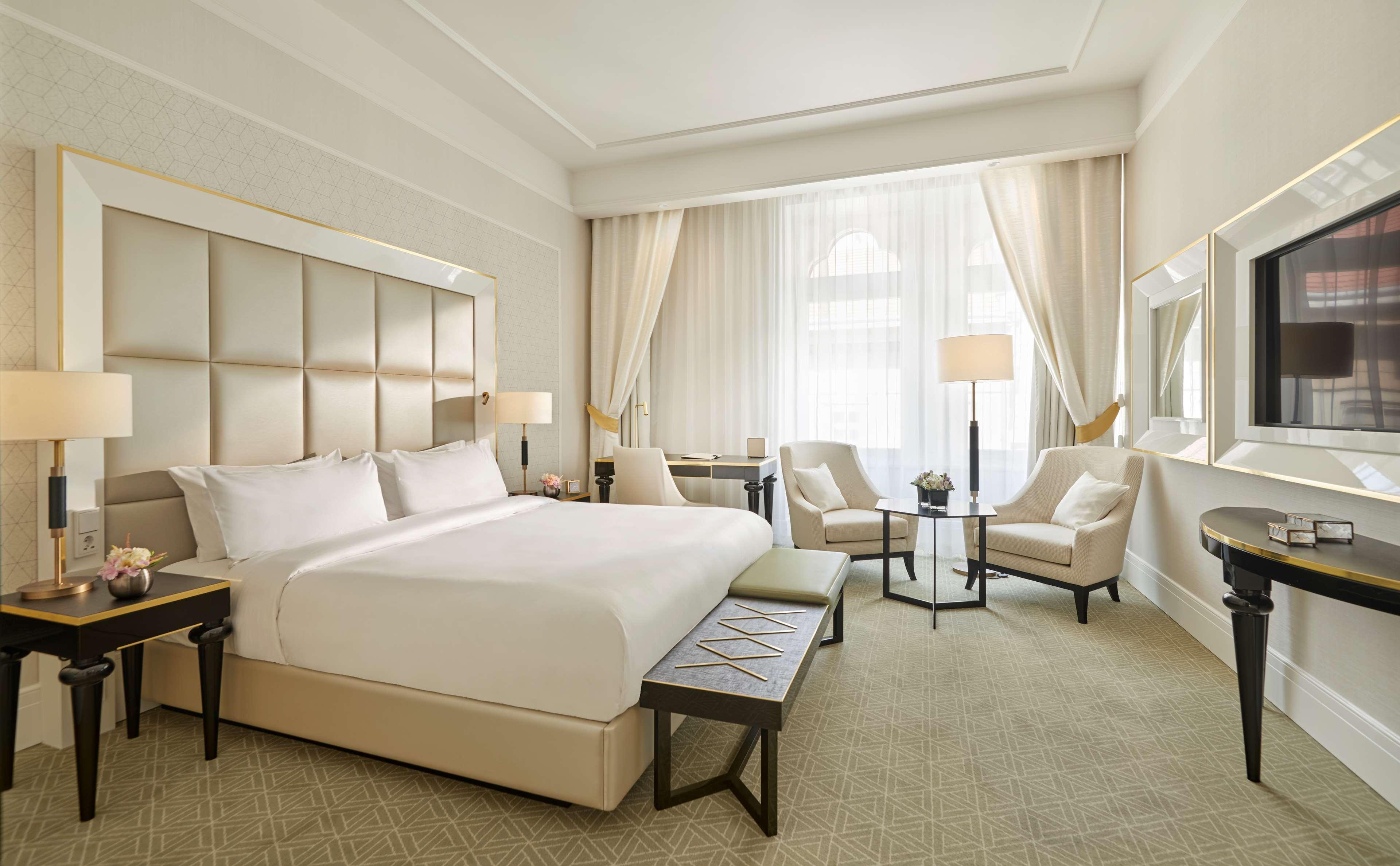 Parisi Udvar Hotel Budapest, Part Of Hyatt Екстериор снимка