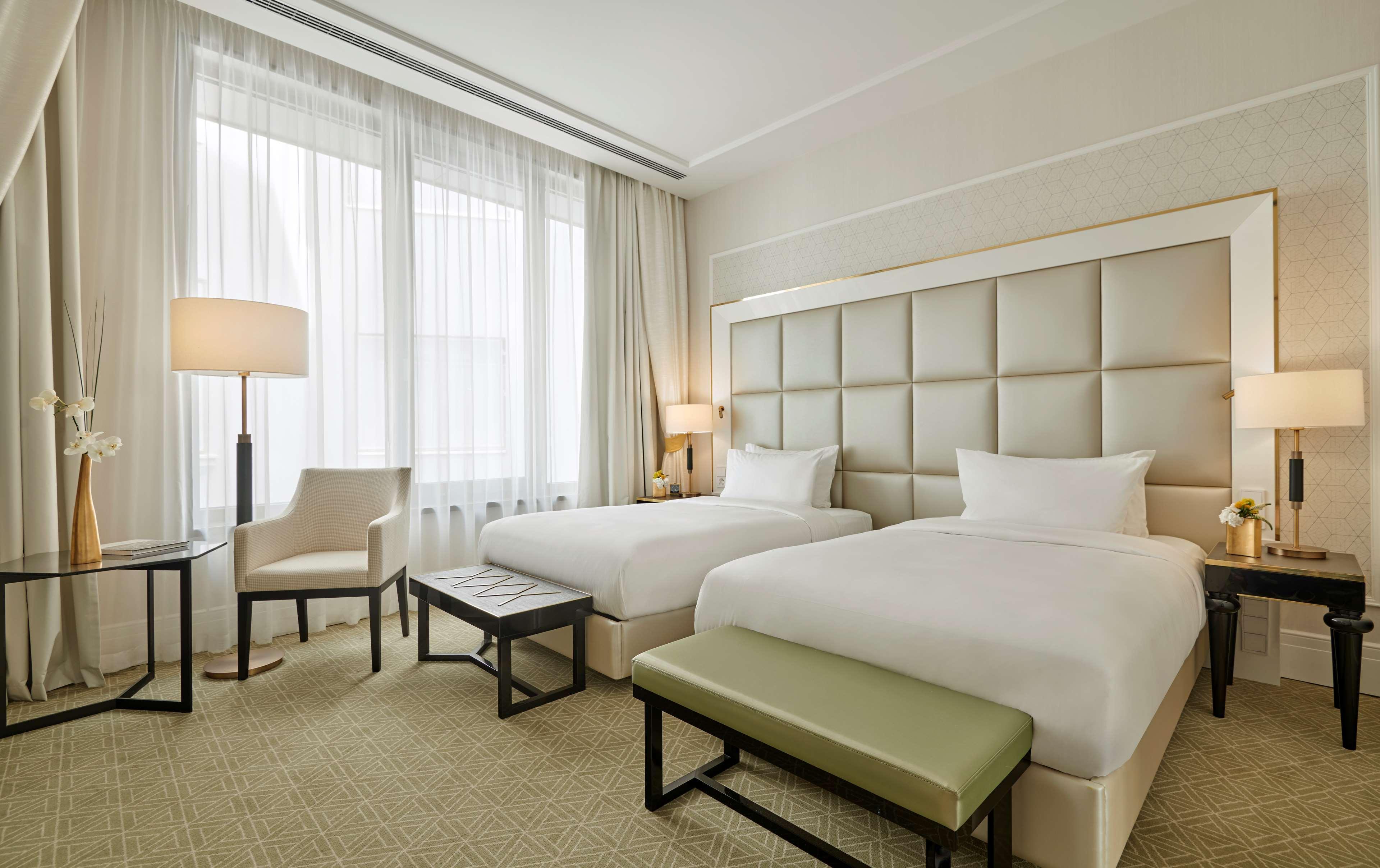 Parisi Udvar Hotel Budapest, Part Of Hyatt Екстериор снимка