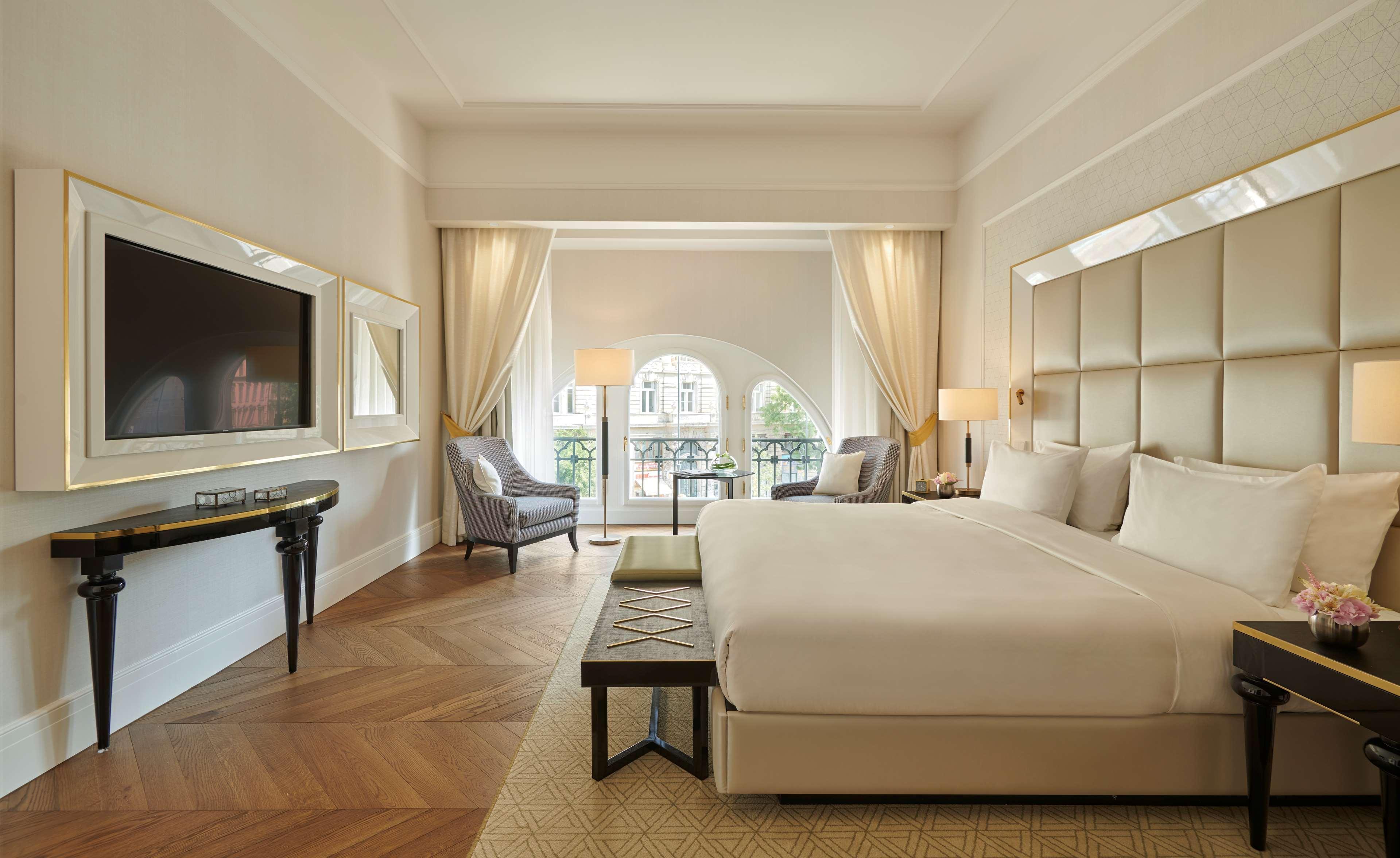 Parisi Udvar Hotel Budapest, Part Of Hyatt Екстериор снимка