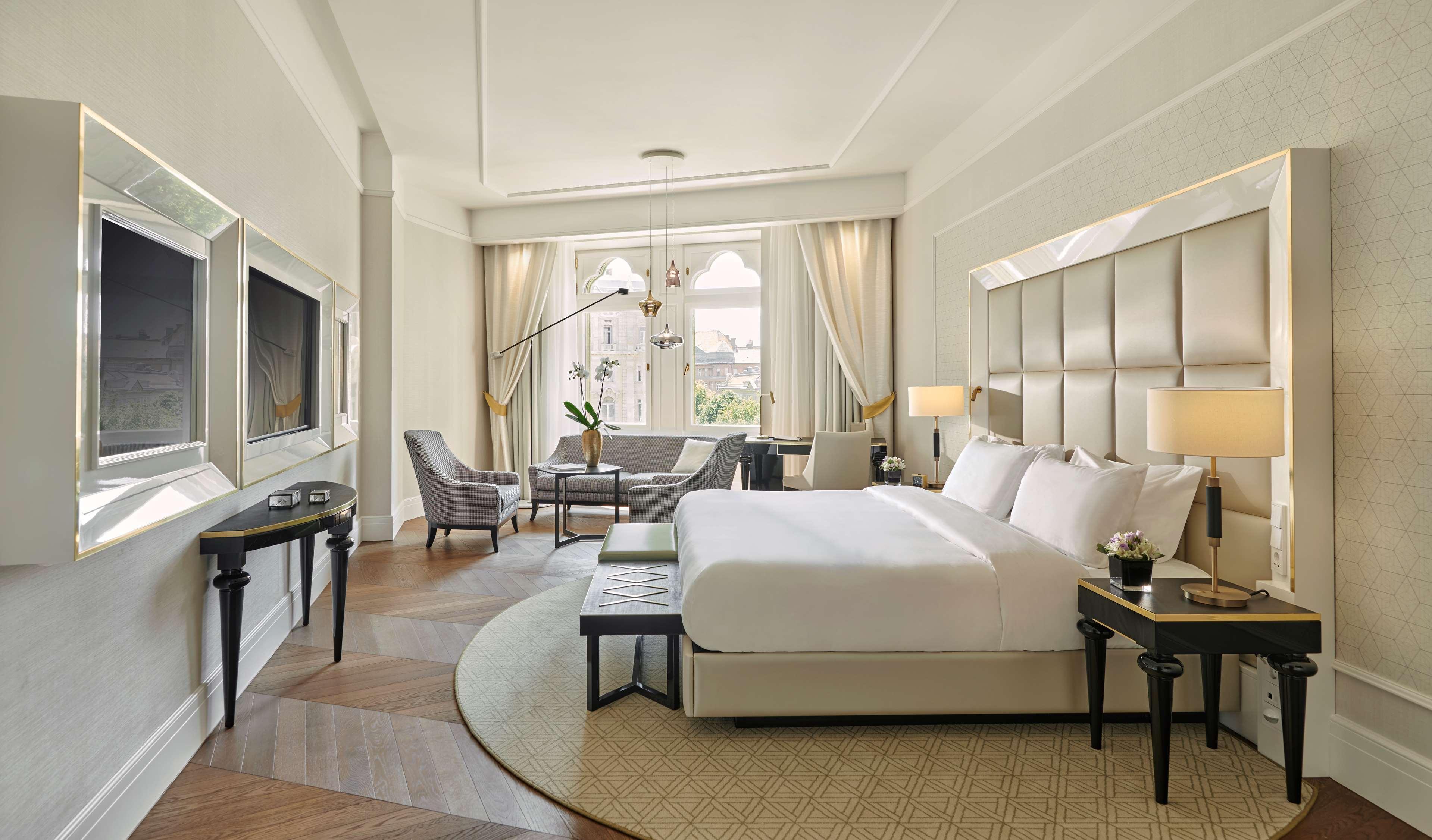 Parisi Udvar Hotel Budapest, Part Of Hyatt Екстериор снимка