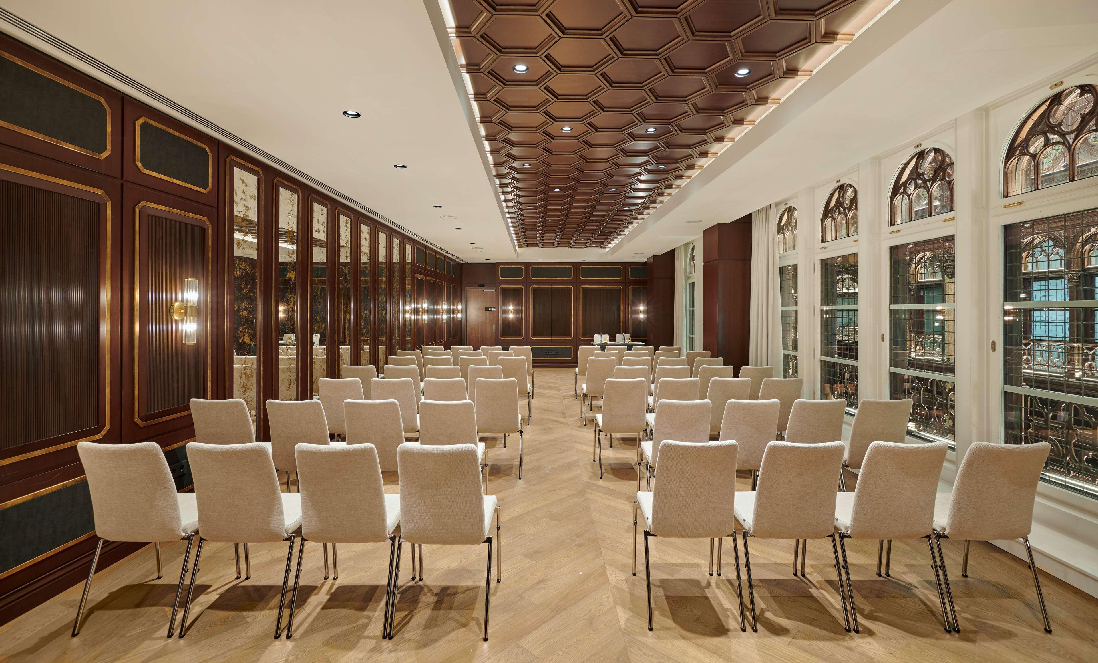 Parisi Udvar Hotel Budapest, Part Of Hyatt Екстериор снимка