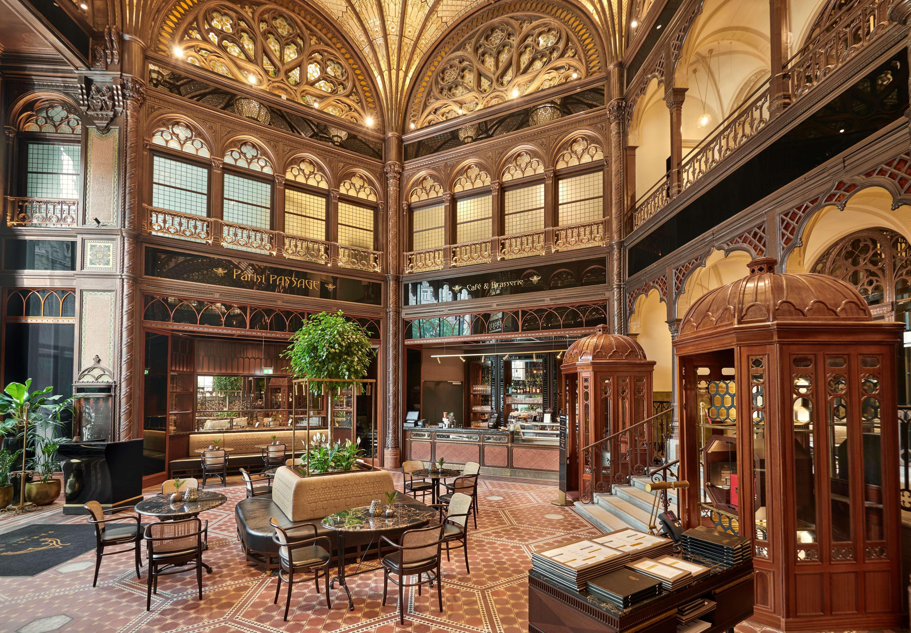 Parisi Udvar Hotel Budapest, Part Of Hyatt Екстериор снимка