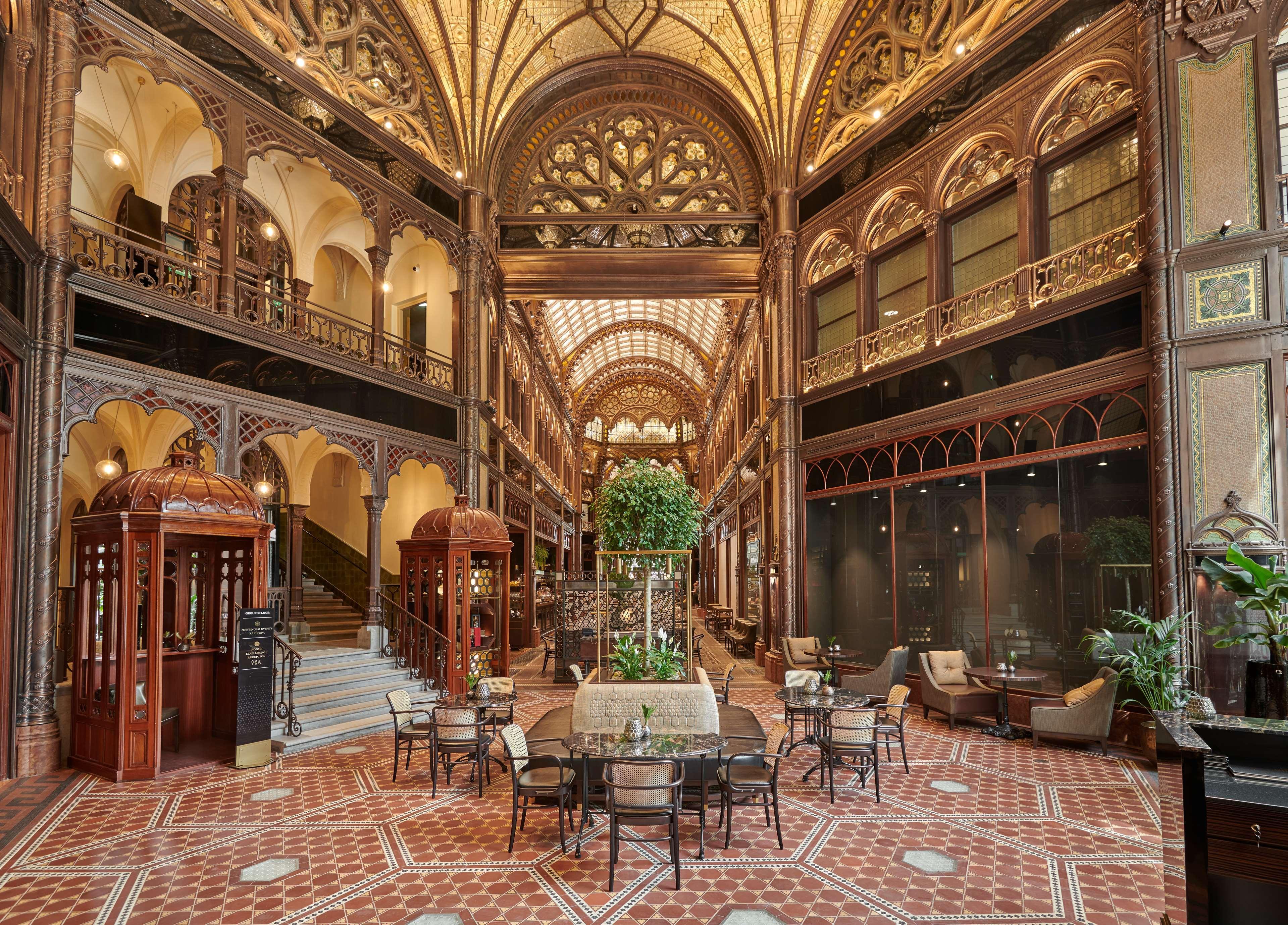 Parisi Udvar Hotel Budapest, Part Of Hyatt Екстериор снимка