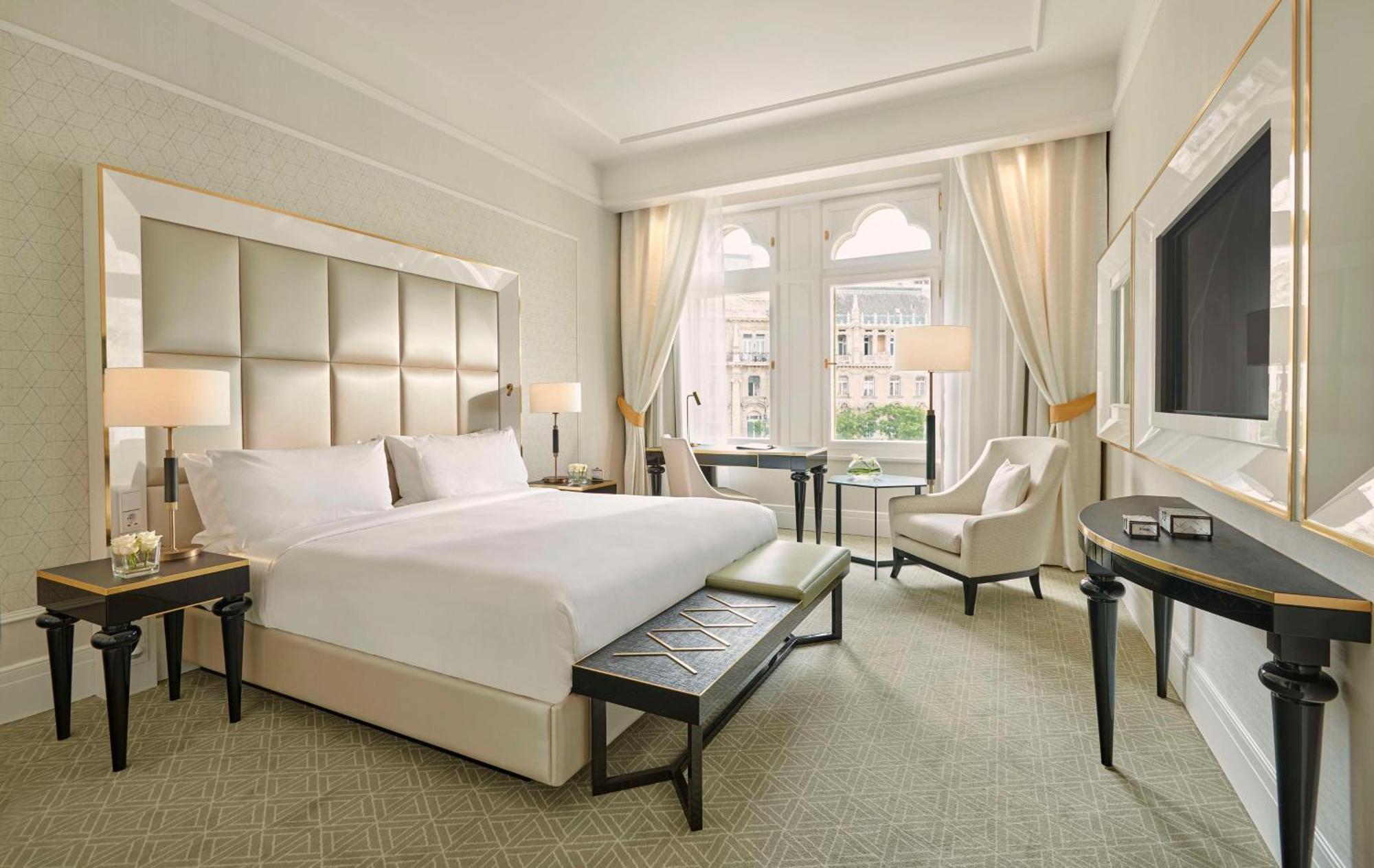 Parisi Udvar Hotel Budapest, Part Of Hyatt Екстериор снимка